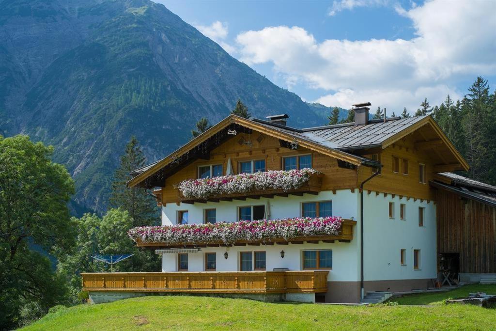 Alpenview Lechtal Apartment Холцгау Екстериор снимка